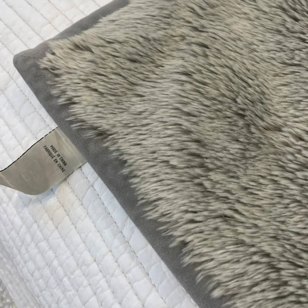 Throw Blanket Luxe Faux Fur 50X60 Plush Velvet lined Grey Gray Furry